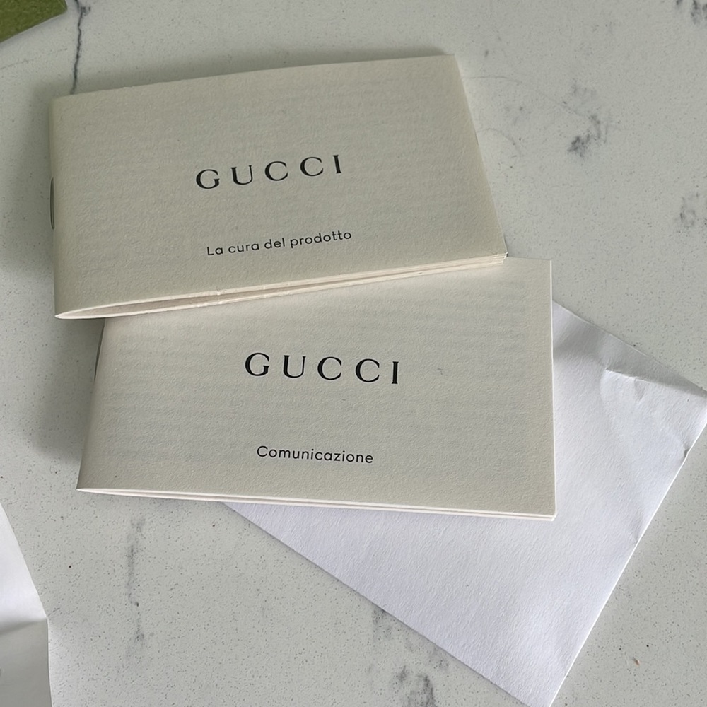 Beautiful Gucci sneakers 6.5 US 37 EUR almost like new authentic - Picture 10 of 11